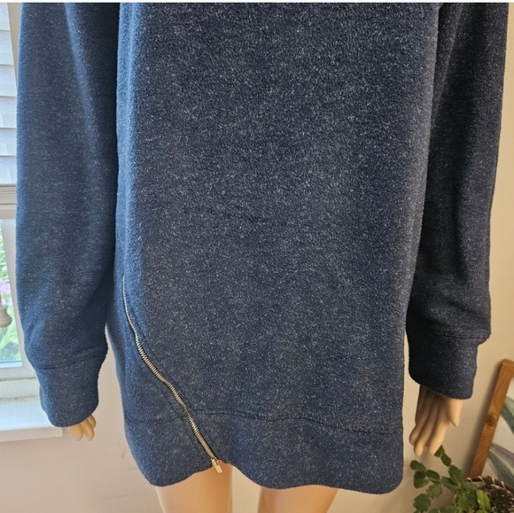 New Balance hoodie Large blue fleece sweatshirt - Picture 3 of 13